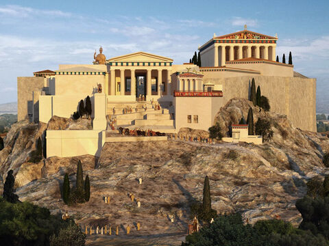 L’Acropole se situe dans la ville d’Athènes sur un rocher à la surface plane, qui s’élève à 150 m au dessus du niveau de la mer. Elle a une surface d’environ 3 hectares. La plupart des temples les plus importants, dont le Parthénon (en haut à droite), furent reconstruits sous la gouvernance de Périclès, durant l’âge d’or d’Athènes (460–430 av. J.C.). Phidias, sculpteur athénien, ainsi que Ictinus et Callicrates, deux architectes de renom, furent chargés de leur reconstruction. – Numéro de diapositive 6