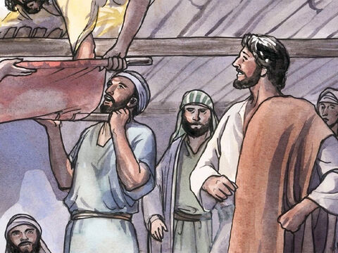 au milieu de l’assemblée, devant Jésus. – Numéro de diapositive 6