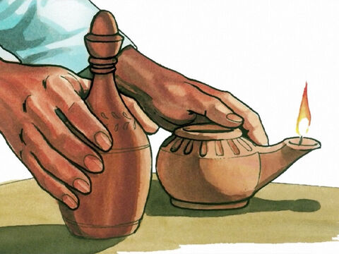 Celles qui étaient folles ne prirent pas d'huile avec elles en emportant leurs lampes, tandis que les sages prirent, avec leurs lampes, de l'huile dans des vases. – Numéro de diapositive 4