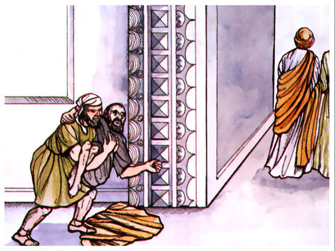 Or, on amenait un homme boiteux de naissance, qu'on installait tous les jours à la porte du temple appelée la Belle pour qu'il demande l'aumône à ceux qui entraient dans le temple. – Numéro de diapositive 2