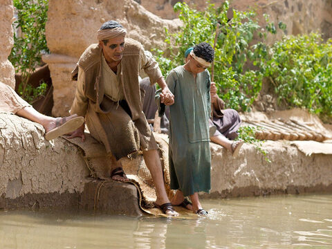 L’homme aveugle s’en alla à travers les rues étroites de Jérusalem, jusqu’au réservoir... – Numéro de diapositive 6